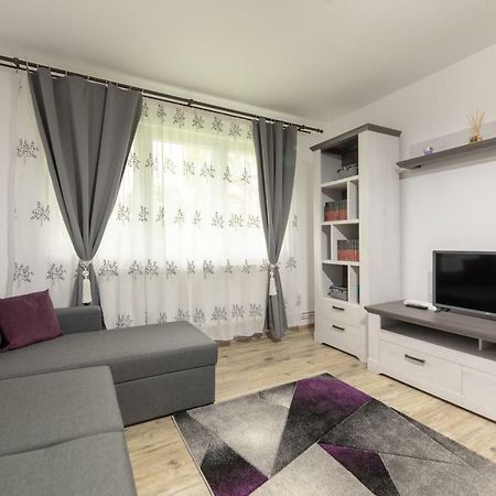 Apartament Ada Apartment ซีบิว ภายนอก รูปภาพ