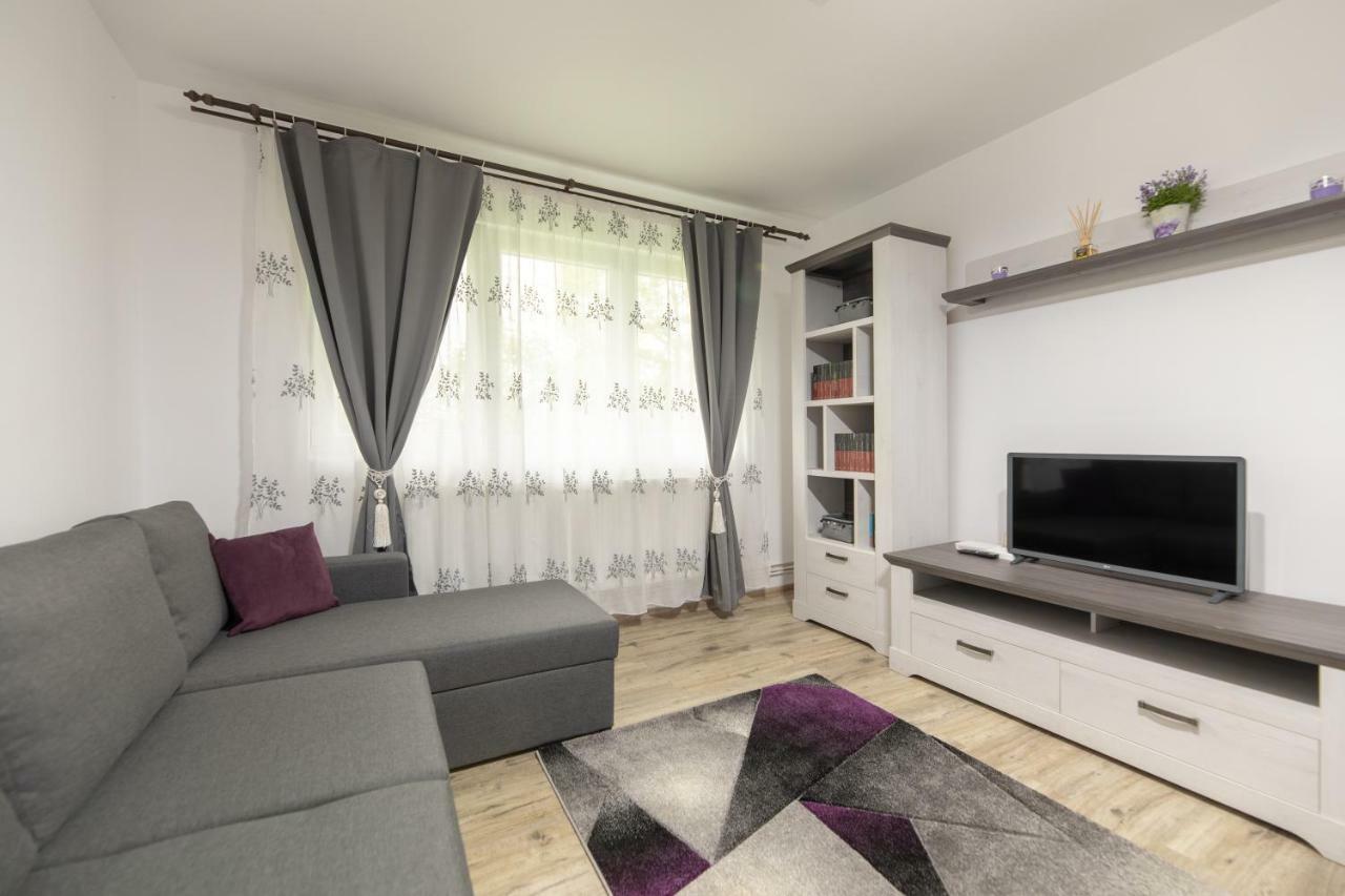 Apartament Ada Apartment ซีบิว ภายนอก รูปภาพ